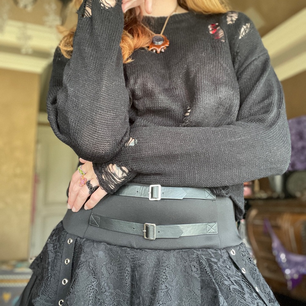 Shredded Gothic Sweater - Picture 6 of 6